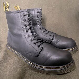 Dr Martens Docs 8-eye zip black boots docs ladies 5 men’s 4 great condition LN